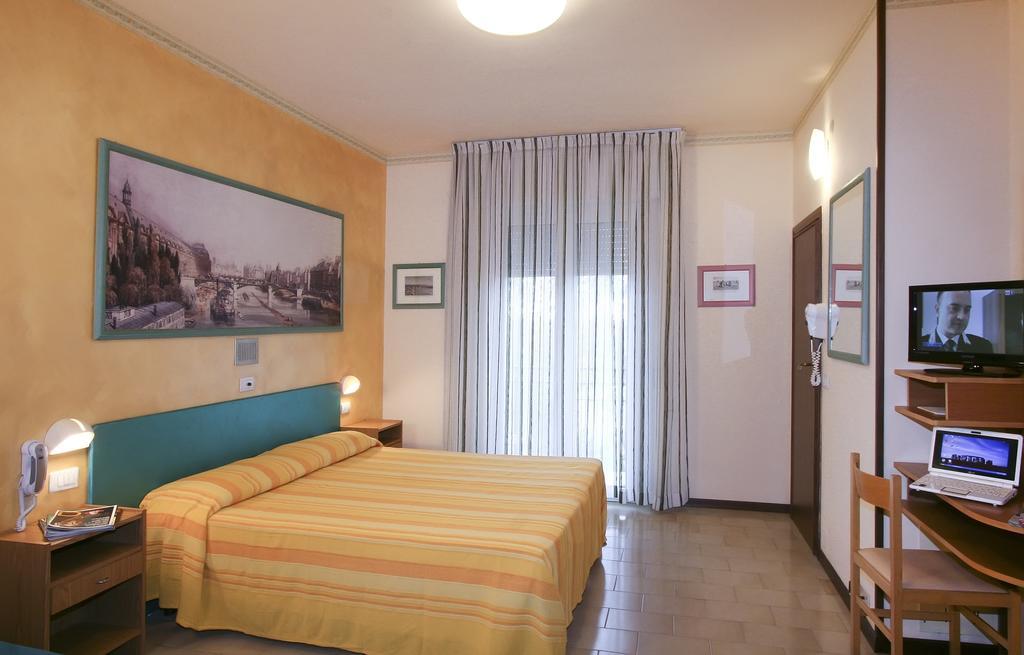 Hotel Marselli Rimini Eksteriør bilde