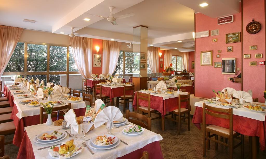 Hotel Marselli Rimini Eksteriør bilde